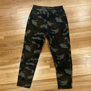 American Eagle Camouflage Mom Jeans